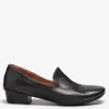 Scarpa accollata Alexandra in pelle nera 923701