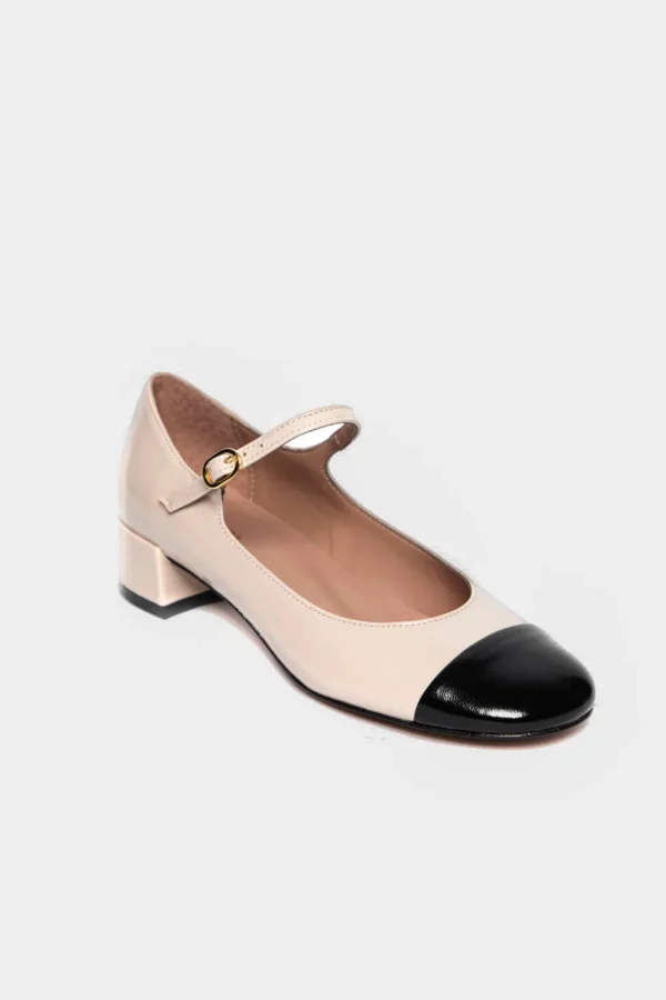 Slingback Alexandra in pelle cappuccino con punta nera n850