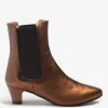 Stivaletto Alexandra in pelle laminata color bronzo 92401